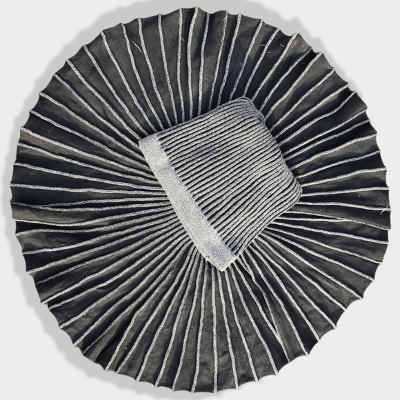 Striped Knitted Midi Skirt - Picture 5 of 6